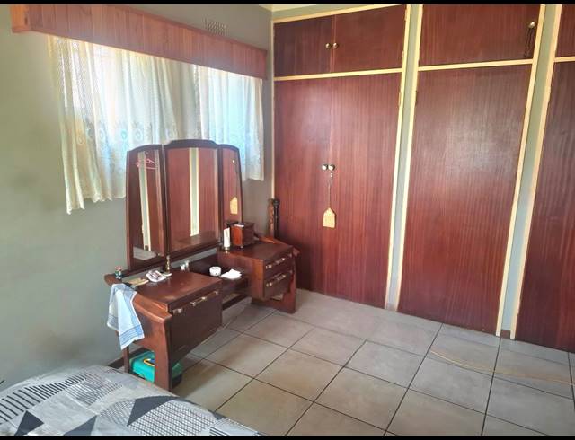 3 BEDROOM HOUSE FOR SALE IN GREENHILLS